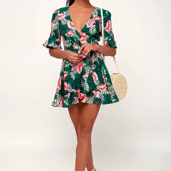 Finders Keepers Ruffle Dress - Picture 2 of 7